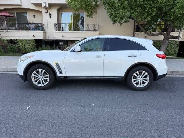 2011 Infiniti FX35