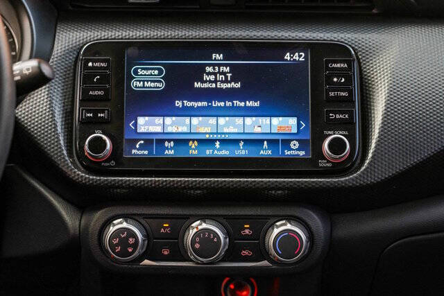 2023 Nissan Kicks SV