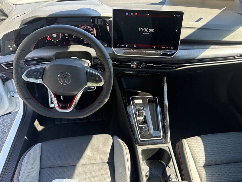 2026 Volkswagen Golf GTI Autobahn