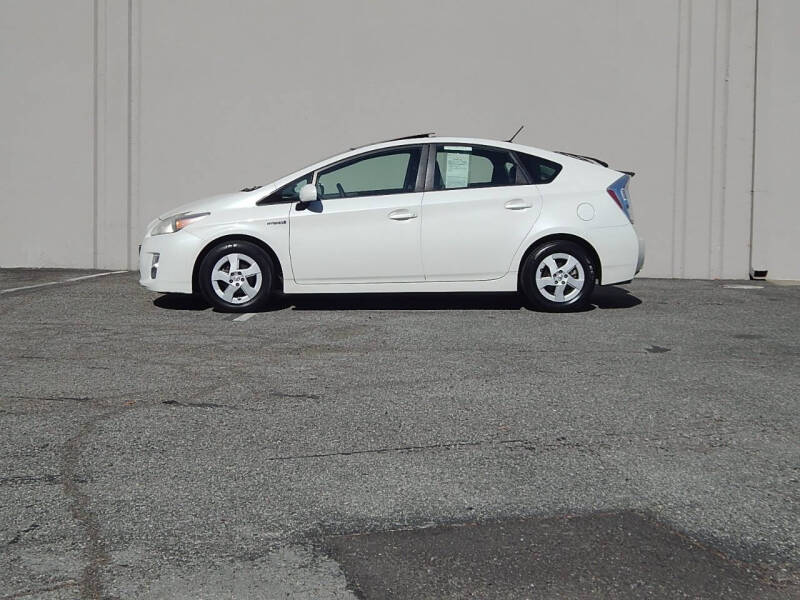 2010 Toyota Prius III