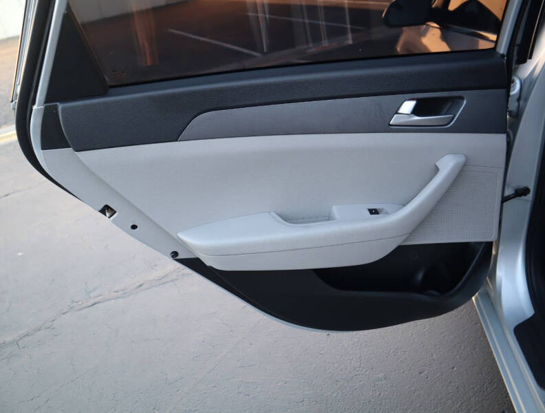 2017 Hyundai Sonata SE