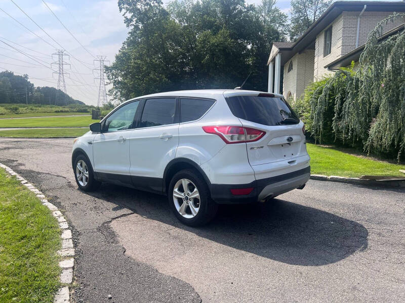 2015 Ford Escape SE