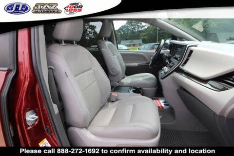 2018 Toyota Sienna XLE Premium 8-Passenger