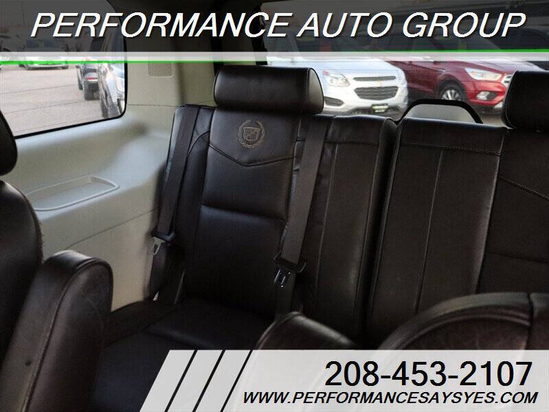 2013 Cadillac Escalade Platinum Edition