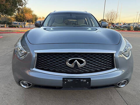 2017 Infiniti QX70