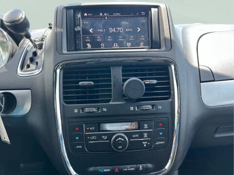 2016 Dodge Grand Caravan R/T