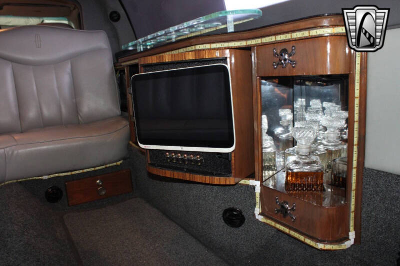 1996 Lincoln Town Car Executive