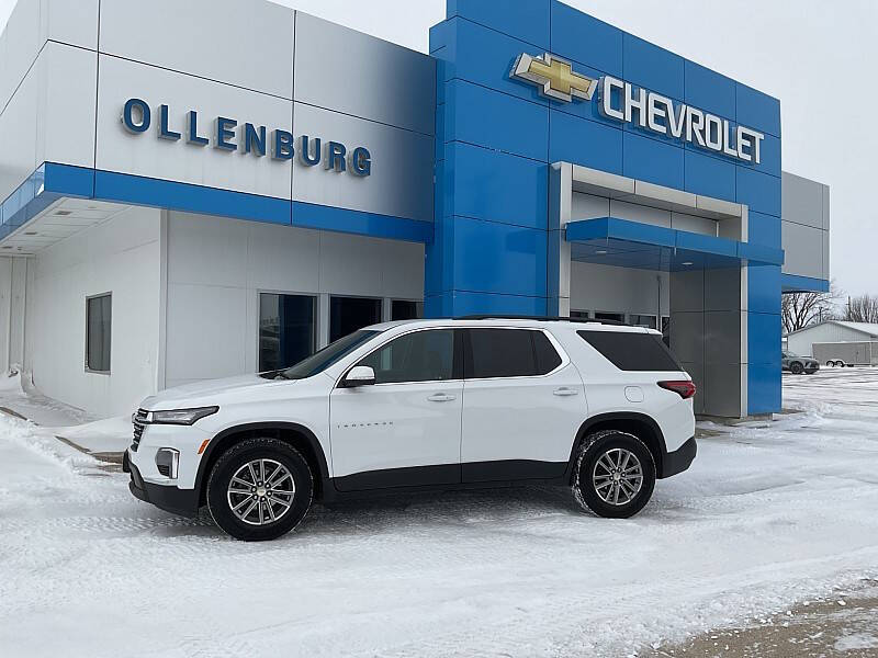 2023 Chevrolet Traverse LT Leather