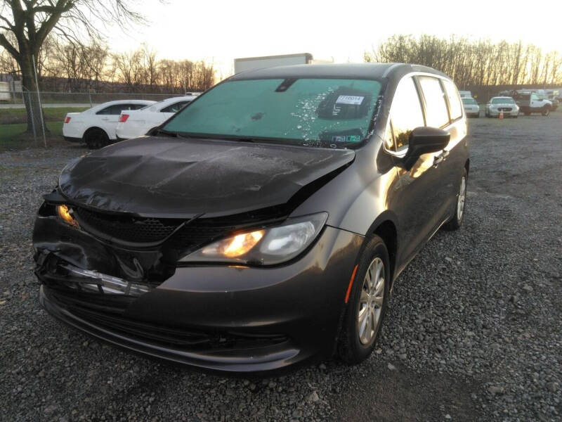 2020 Chrysler Voyager L