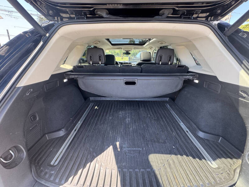 2017 Cadillac XT5 Luxury
