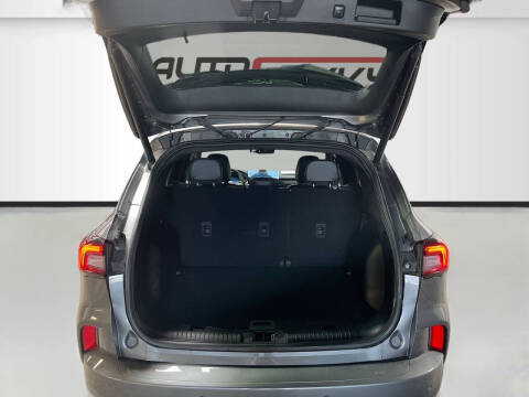 2024 Ford Escape ST-Line Elite