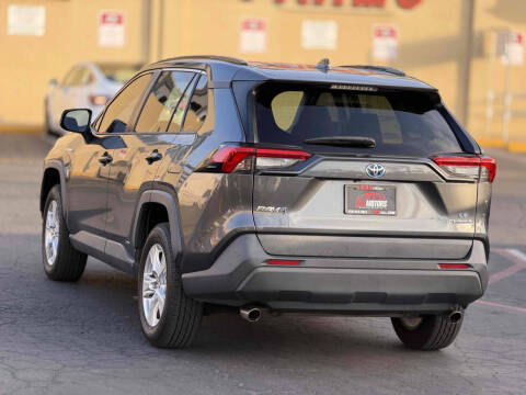2021 Toyota RAV4 Hybrid LE