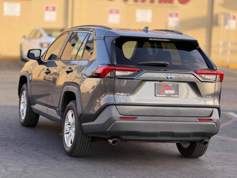 2021 Toyota RAV4 Hybrid LE