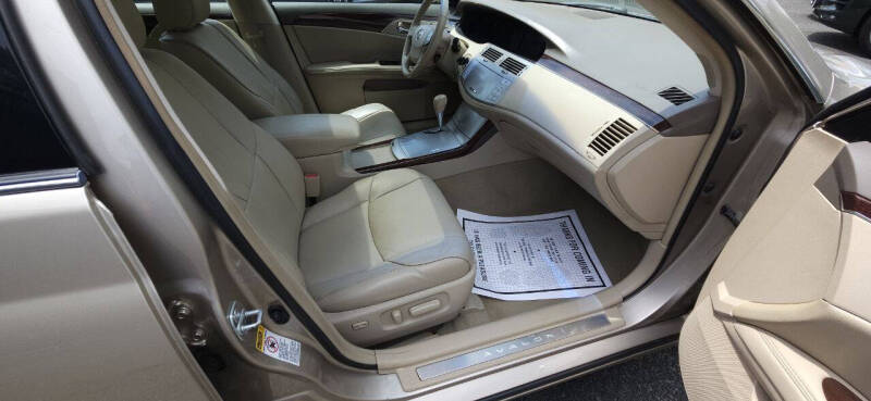 2008 Toyota Avalon XLS
