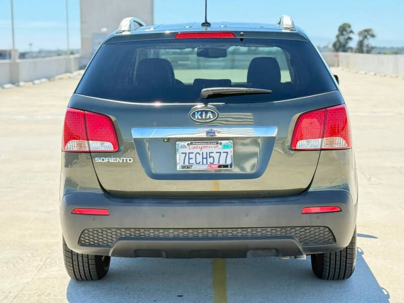 2012 Kia Sorento LX