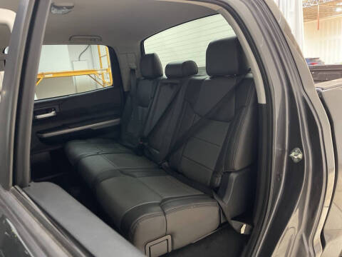 2018 Toyota Tundra SR5