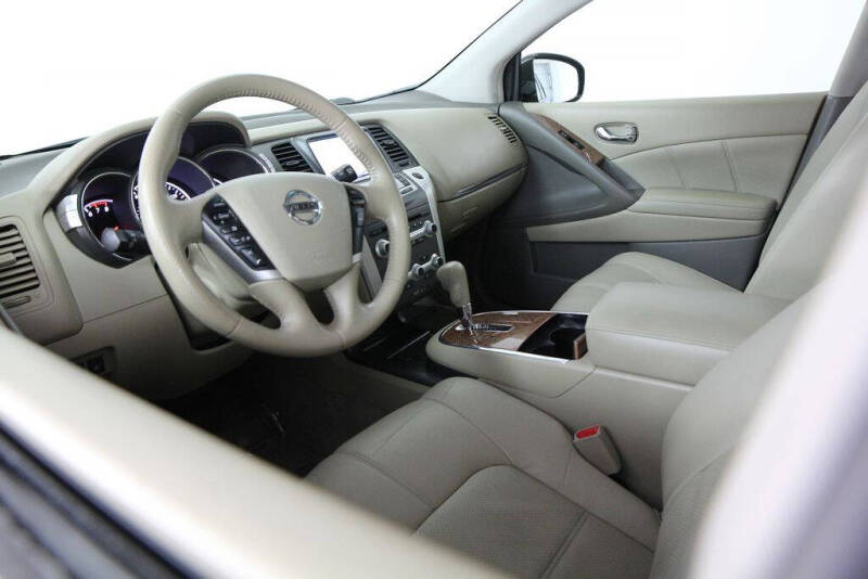 2012 Nissan Murano LE