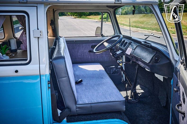1990 Volkswagen Bus