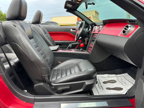 2005 Ford Mustang GT Premium