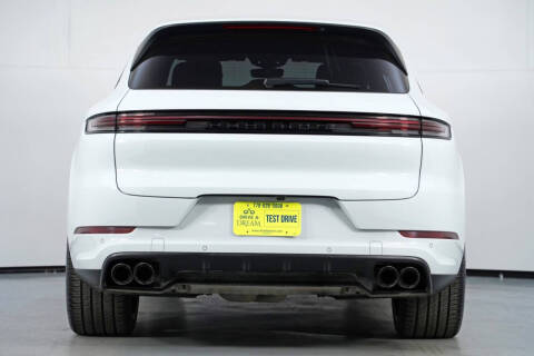 2024 Porsche Cayenne S