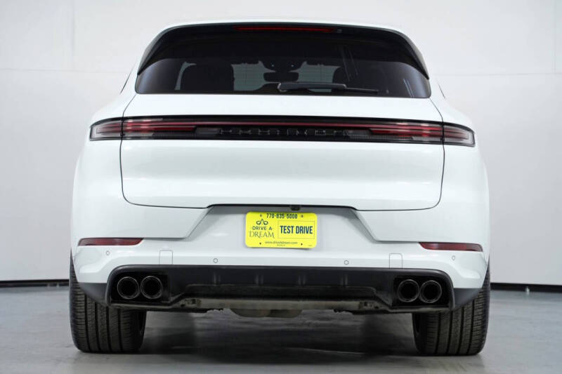 2024 Porsche Cayenne S