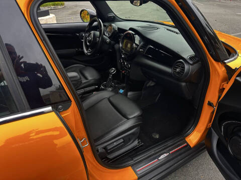 2015 MINI Hardtop 4 Door Cooper