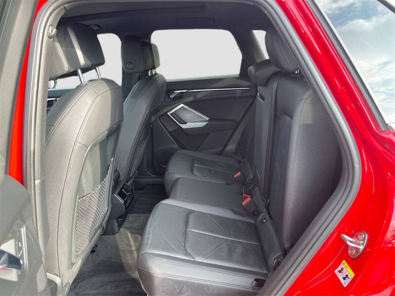 2019 Audi Q3 quattro Premium 45 TFSI