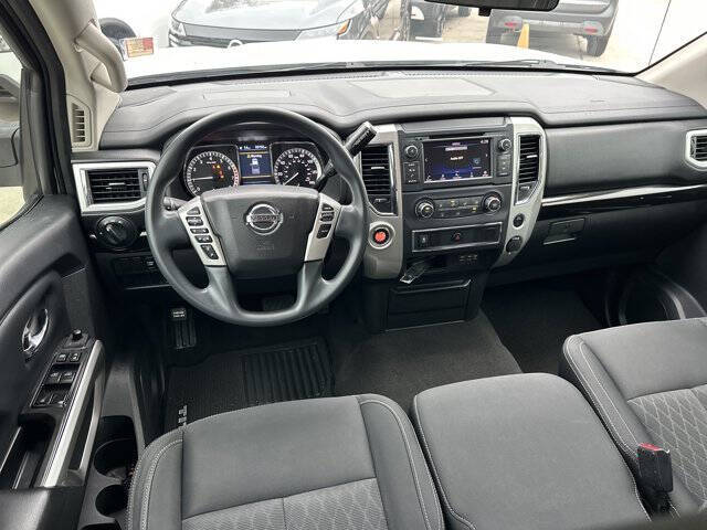 2019 Nissan Titan SV