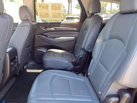 2021 Buick Enclave Essence