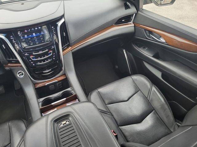 2020 Cadillac Escalade Luxury
