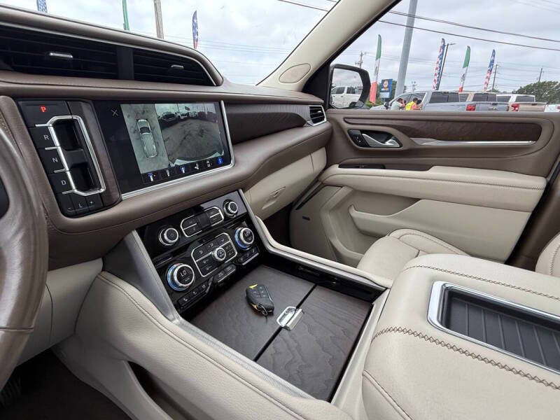 2022 GMC Yukon XL Denali
