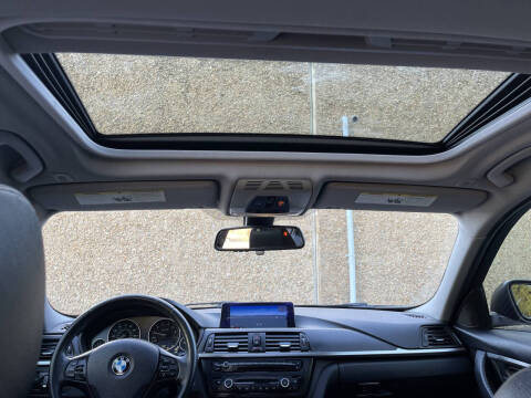 2013 BMW 3 Series 328i