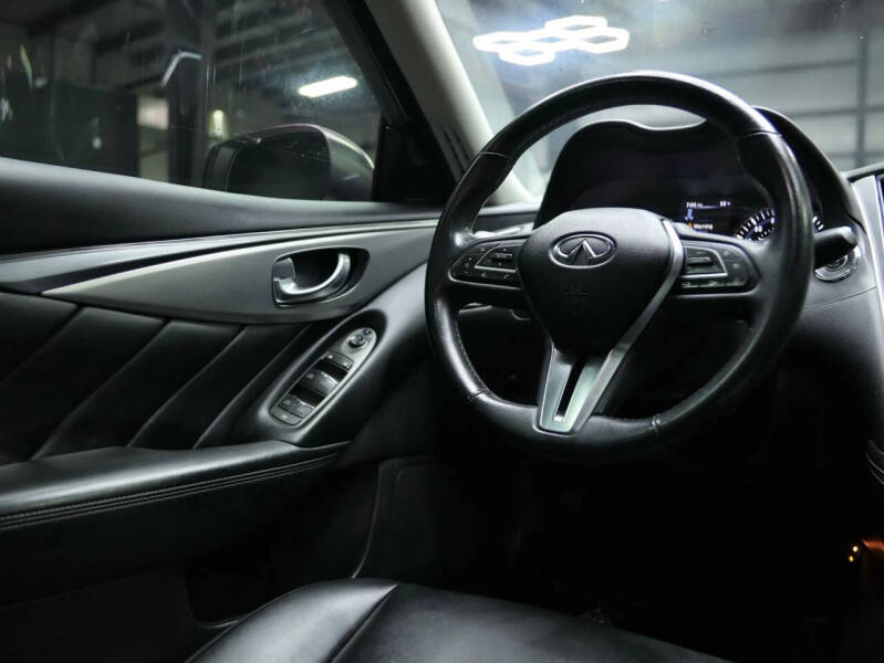 2021 Infiniti Q50 Luxe