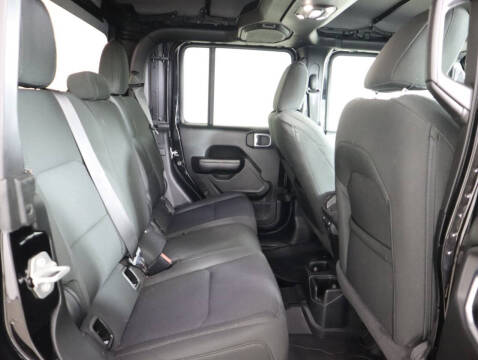 2021 Jeep Gladiator Willys