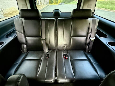 2011 Cadillac Escalade ESV Luxury