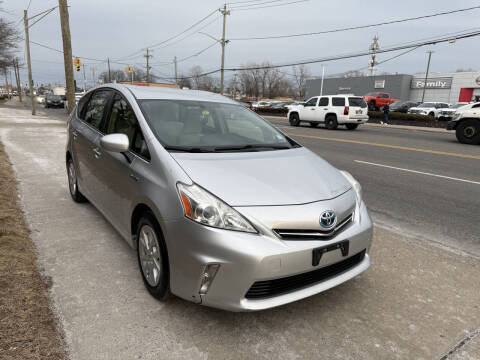 2012 Toyota Prius v Five