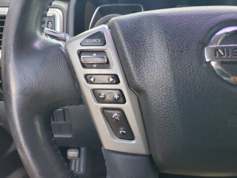 2017 Nissan Titan SV
