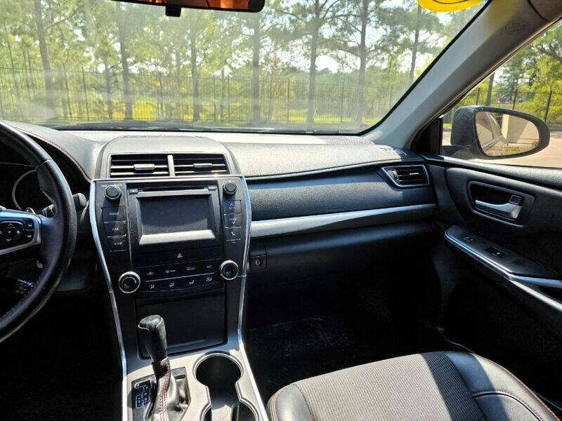 2017 Toyota Camry SE