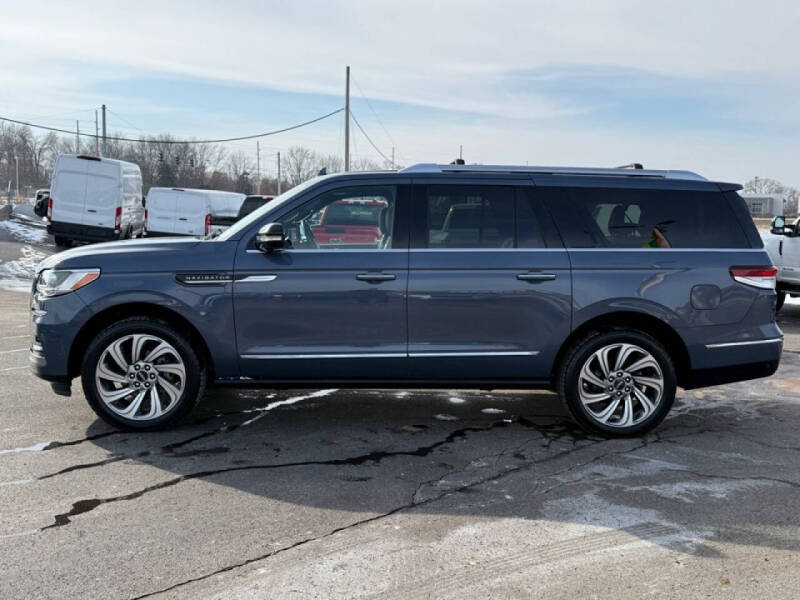 2023 Lincoln Navigator L Reserve