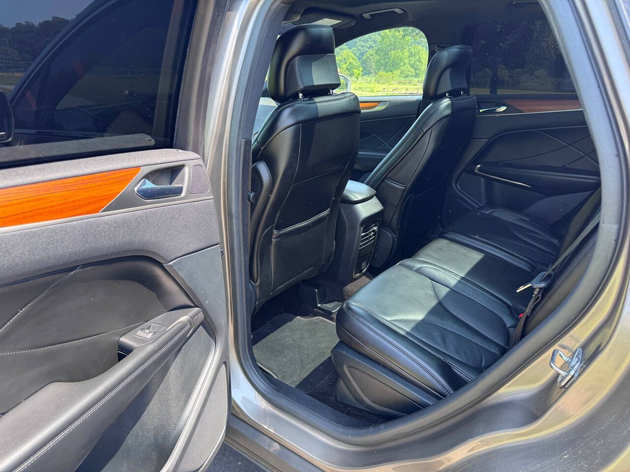 2017 Lincoln MKC 11