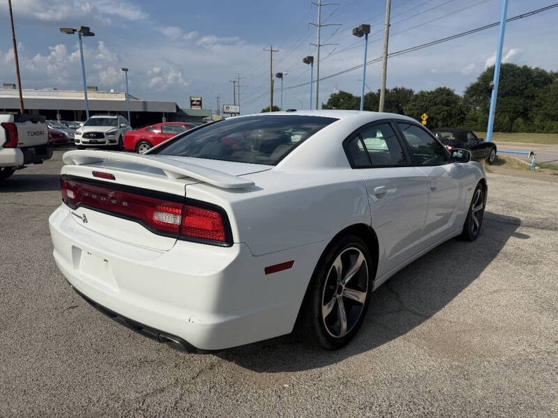 2014 Dodge Charger SXT