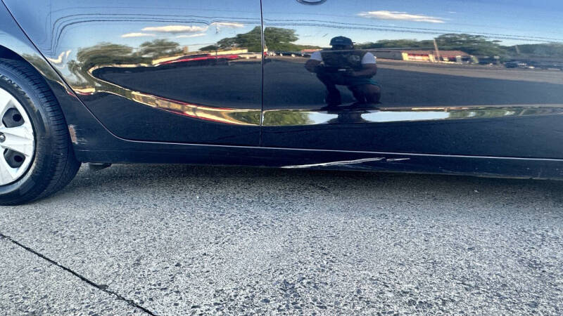 2017 Kia Forte5 LX