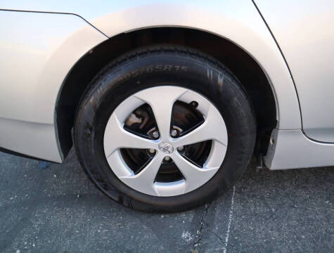 2013 Toyota Prius Two