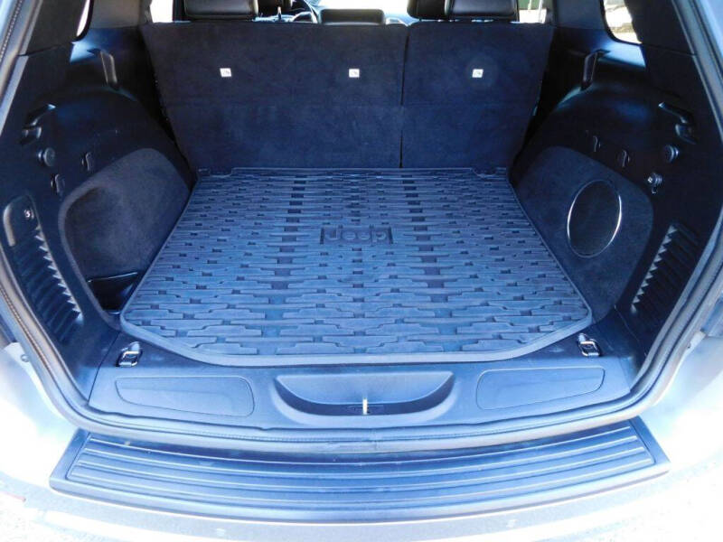 2019 Jeep Grand Cherokee Laredo