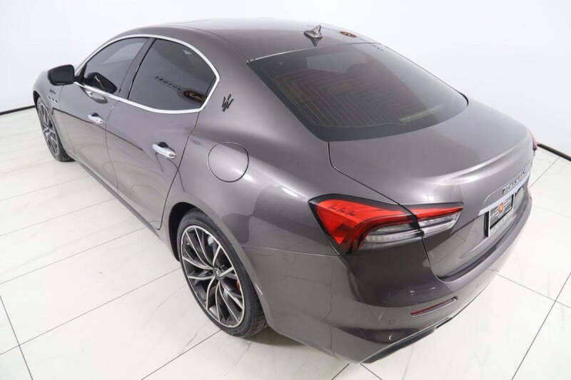 2022 Maserati Ghibli Modena