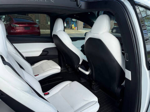 2022 Tesla Model X Plaid