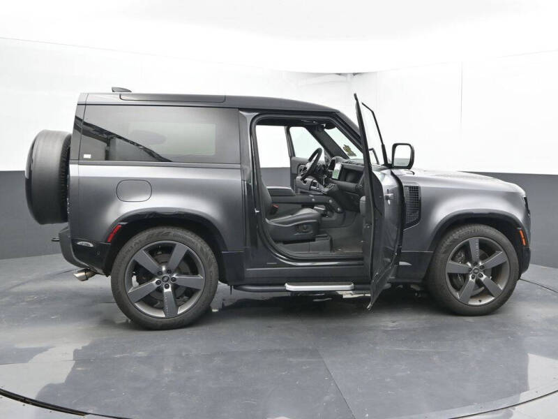 2023 Land Rover Defender 90 V8