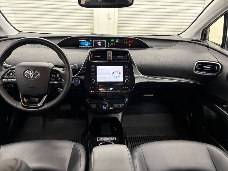 2021 Toyota Prius XLE