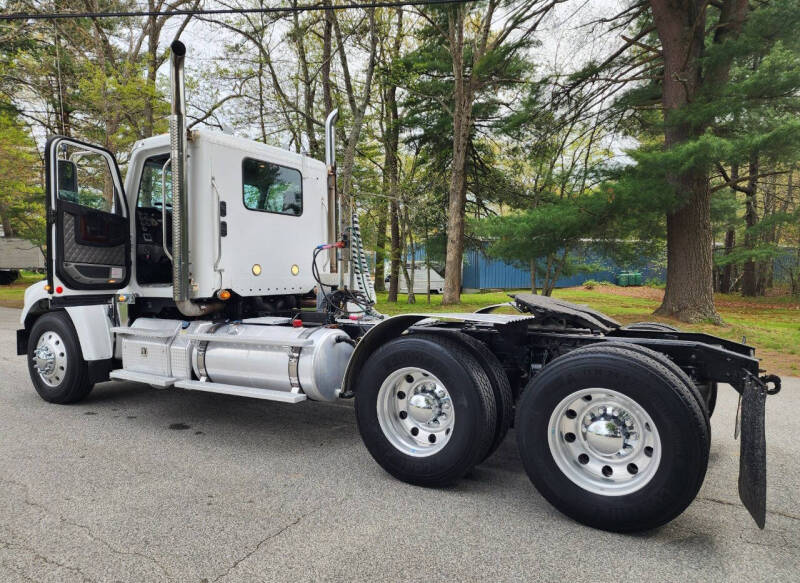 2012 Freightliner CORONADO