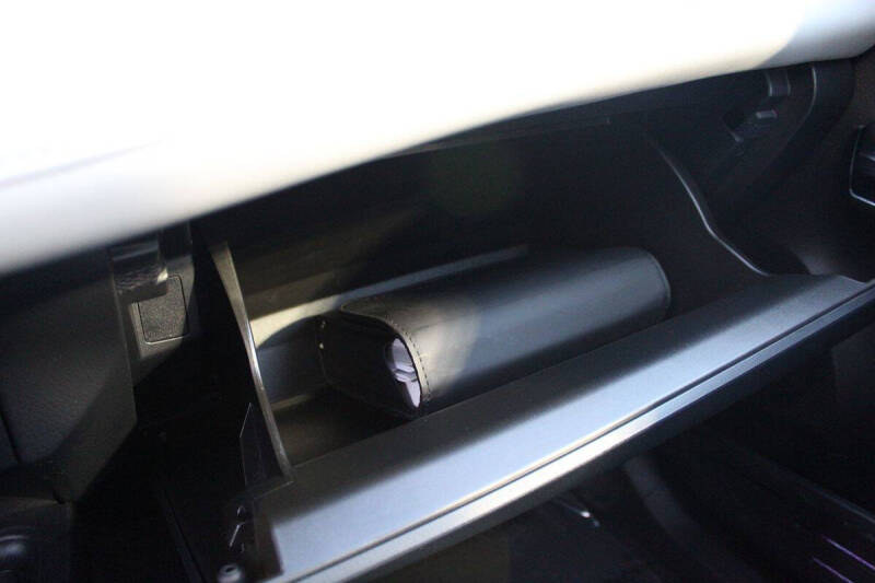 2017 Toyota RAV4 Hybrid Limited